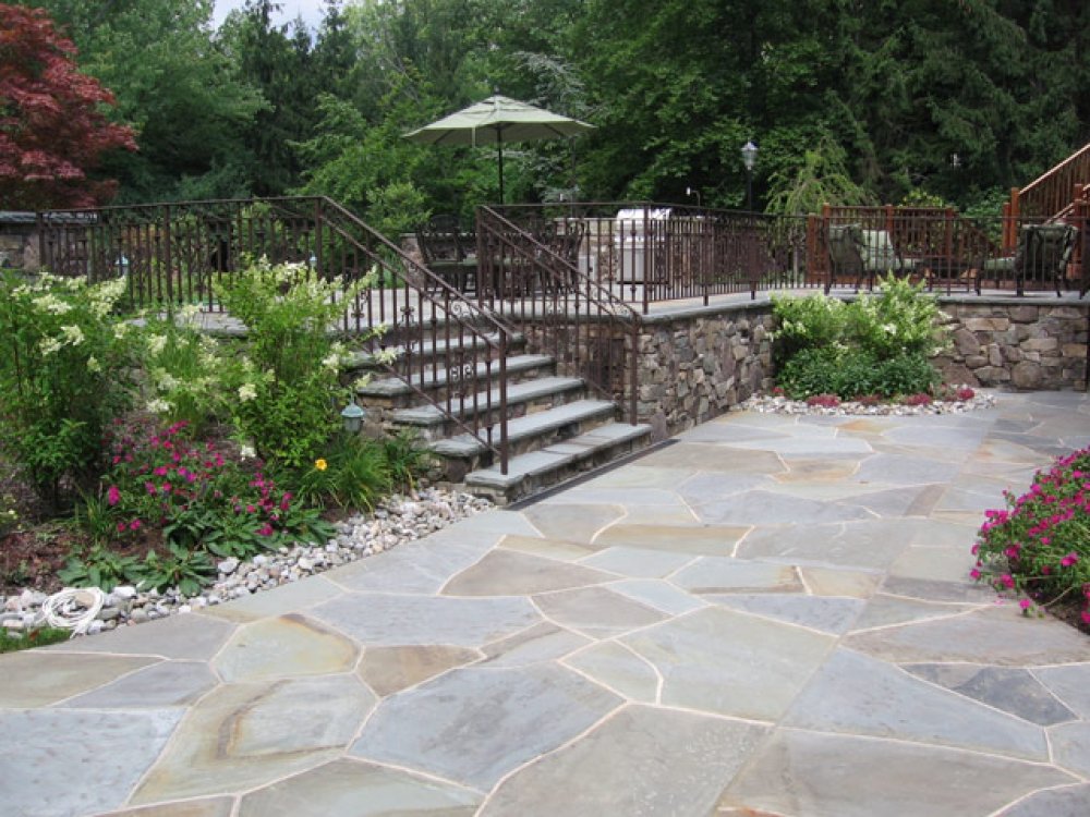 Blue Stone Patio for Your beautiful Looking Patio Design 