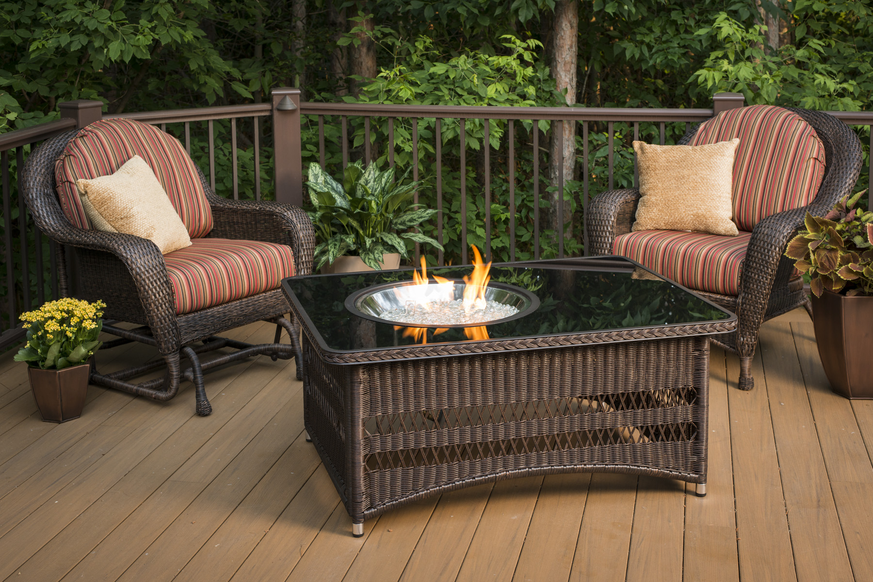 Deck Fire Pit Table Design And Ideas, Can You Use A Fire Pit Table On Wood Deck